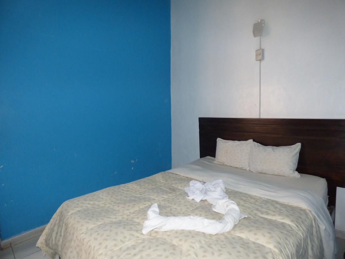 The Grassshopper Plaza De Armas Hostel กุสโก ภายนอก รูปภาพ