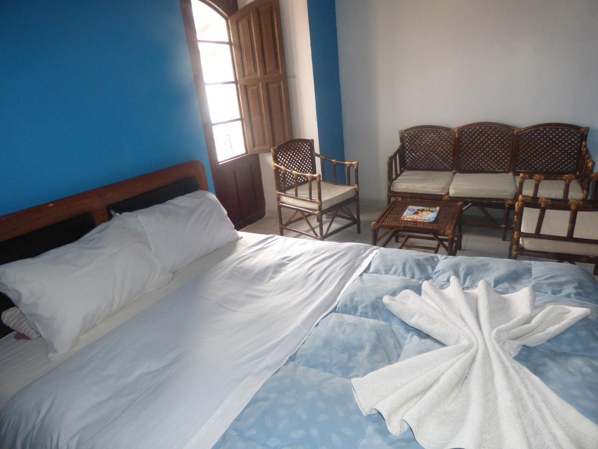 The Grassshopper Plaza De Armas Hostel กุสโก ภายนอก รูปภาพ